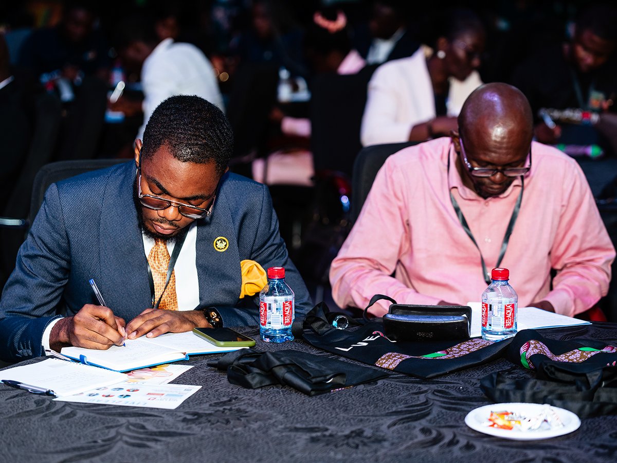 Live2Lead_Gh's tweet photo. Meet Caleb Shalley!!!
At Live2Lead Ghana, we believe in the power of transformation. This year, we had the privilege of partly sponsoring Caleb, a remarkable student leader. 
Caleb’s excitement and perseverance reflect our mission: https://t.co/a3WK9t8Ld0