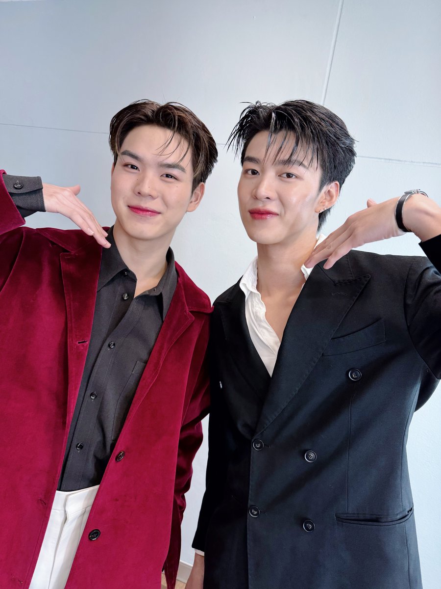 MchoiceTH's tweet photo. งาน Real glow, Real you with MeenPing Presented by MERREZCA x BEAUTRIUM!! จะเริ่มแล้ววว ไปจอยกันค่าทุกคน ~ 🙌🏻

#BTMerrezcaxMeenPing https://t.co/zOEDdzRMs6