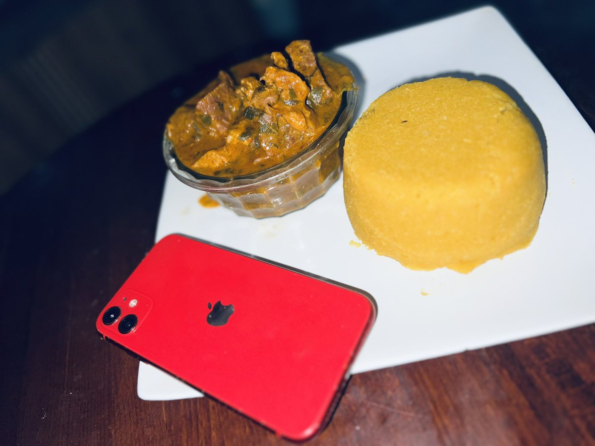 Osaveen's tweet photo. #OsasKitchen 
Men that can cook >>>>>>>> https://t.co/aduWZEtHhI