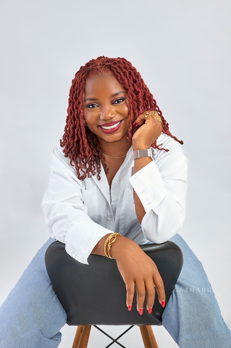 LoladeSowoolu's tweet photo. Thank you so much for the display of love yesterday. I will get around to the replies. I’ve just been basking in my day and new season as it should be. Once again, thank you everyone. ❤️🙏
#40lookslikethis
#13thOctober
#gracegreatgrace https://t.co/r94AZcPP75