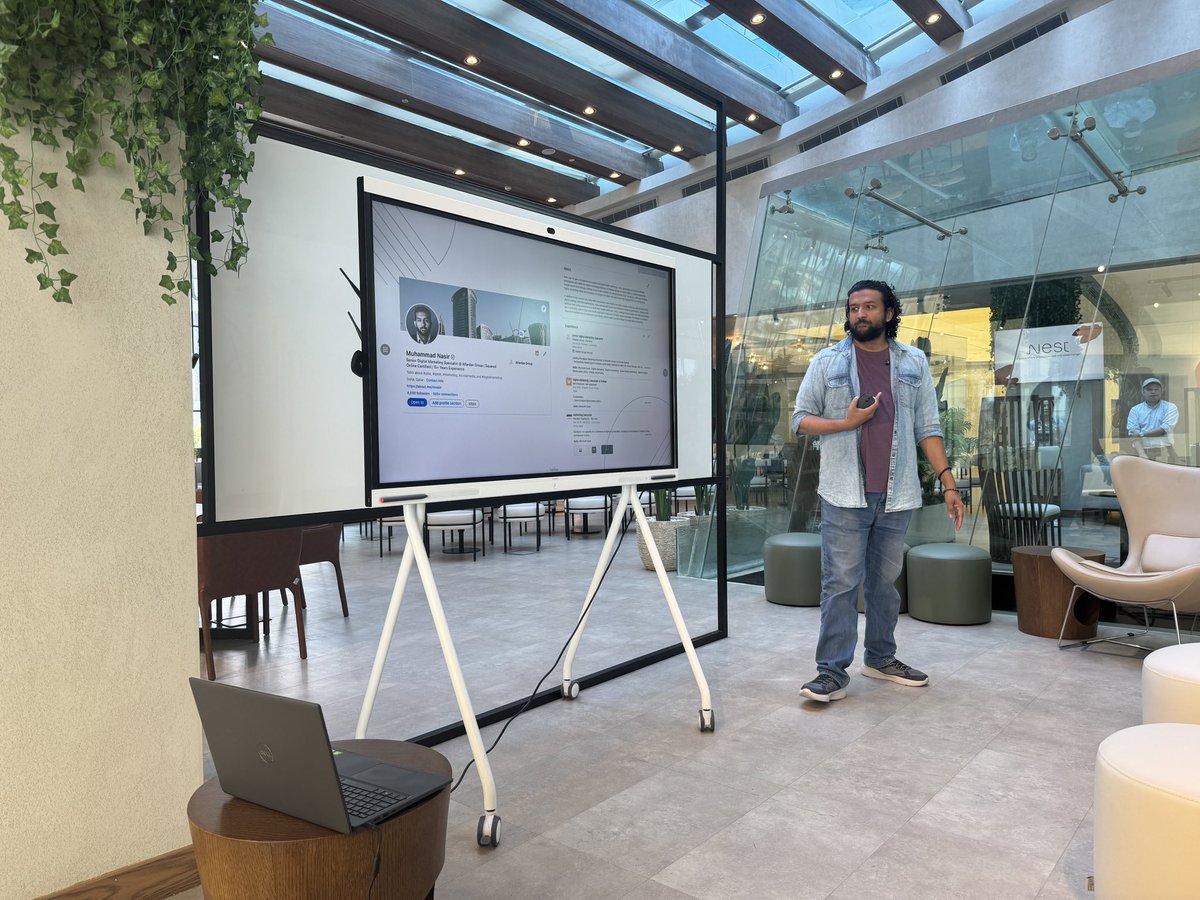 aassadi's tweet photo. I had the opportunity to attend the #Linkedln101 workshop today at #Nest, led by the knowledgeable and engaging Muhammad Nasir

The session was incredibly informative and provided valuable insights into optimizing our #Linkedin profiles https://t.co/Poa7pHP0a1