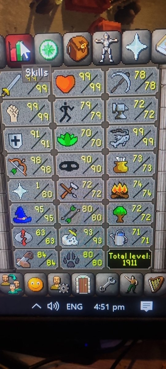 IntoxicatedOsrs's tweet image. Looking for a mid-end game raiding guild that&apos;s willing to teach someone new to raids. Stats below. #osrs