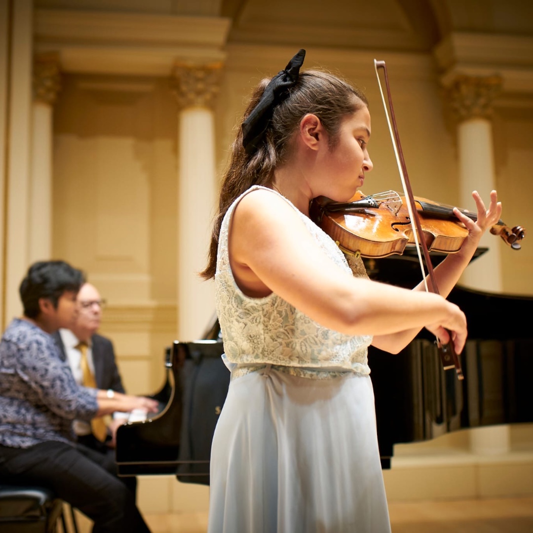 MenuhinSchool's tweet photo. Congratulations to our pupil, Margaret, for her stunning performance at Carnegie Hall in September, where she played ‘Violin Concerto No.9 1st movement’ by Charles de Beriot &amp; ‘Spanish Dance’ by Manuel de Falla.

We are all so proud of you, Margaret!

#CarnegieHall #YMS https://t.co/HMTB6C9Glq