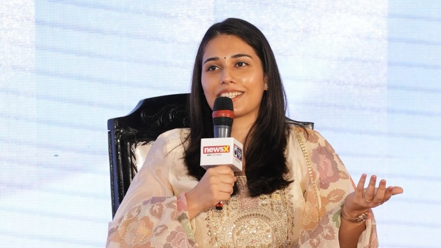 #WeWomenWant | Content creators get candid at the We Women Want Festival &amp; Awards. Catch a riveting conversation with Megha Sukhija, Saloni Gaur (<a href="/salonayyy/">Saloni Gaur</a>), Jaspreet Kaur Dyora (<a href="/jaspreetdyora/">Jaspreet Dyora</a>), Kanika Devrani (<a href="/kanikadevranii/">Kanika devrani</a>) on #NewsX
.
.
.
<a href="/AsawariJindal15/">Asawari Jindal</a>
#WeWomenWant