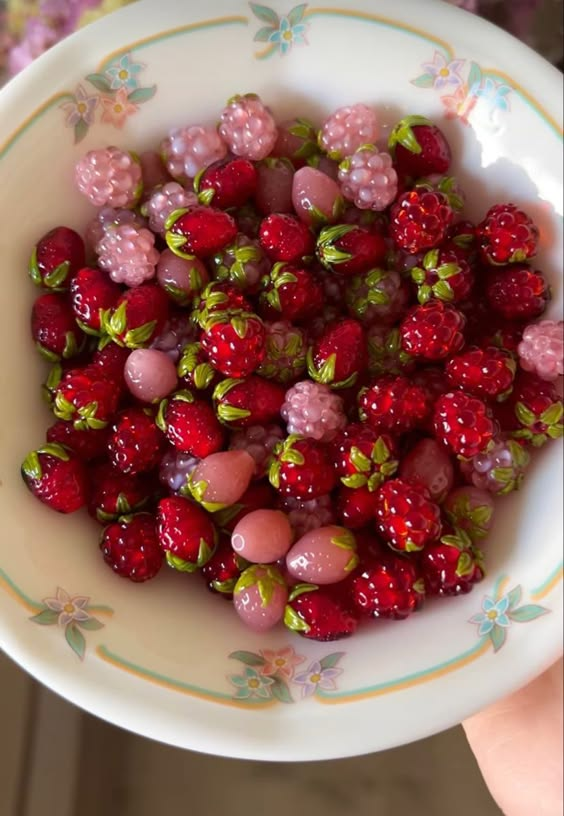 lavieestbelIe's tweet photo. Berry beads 🫐🍓 https://t.co/TJmLIdNZoj