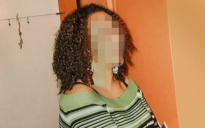 Vandaag staat IS-vrouw Hasna A. voor de rechter. Ze wordt door twee Jezidi-vrouwen beschuldigd van slavernij. Ook wordt ze vervolgd voor betrokkenheid bij terroristische misdrijven en het in een gevaarlijke positie brengen van een minderjarig kind.