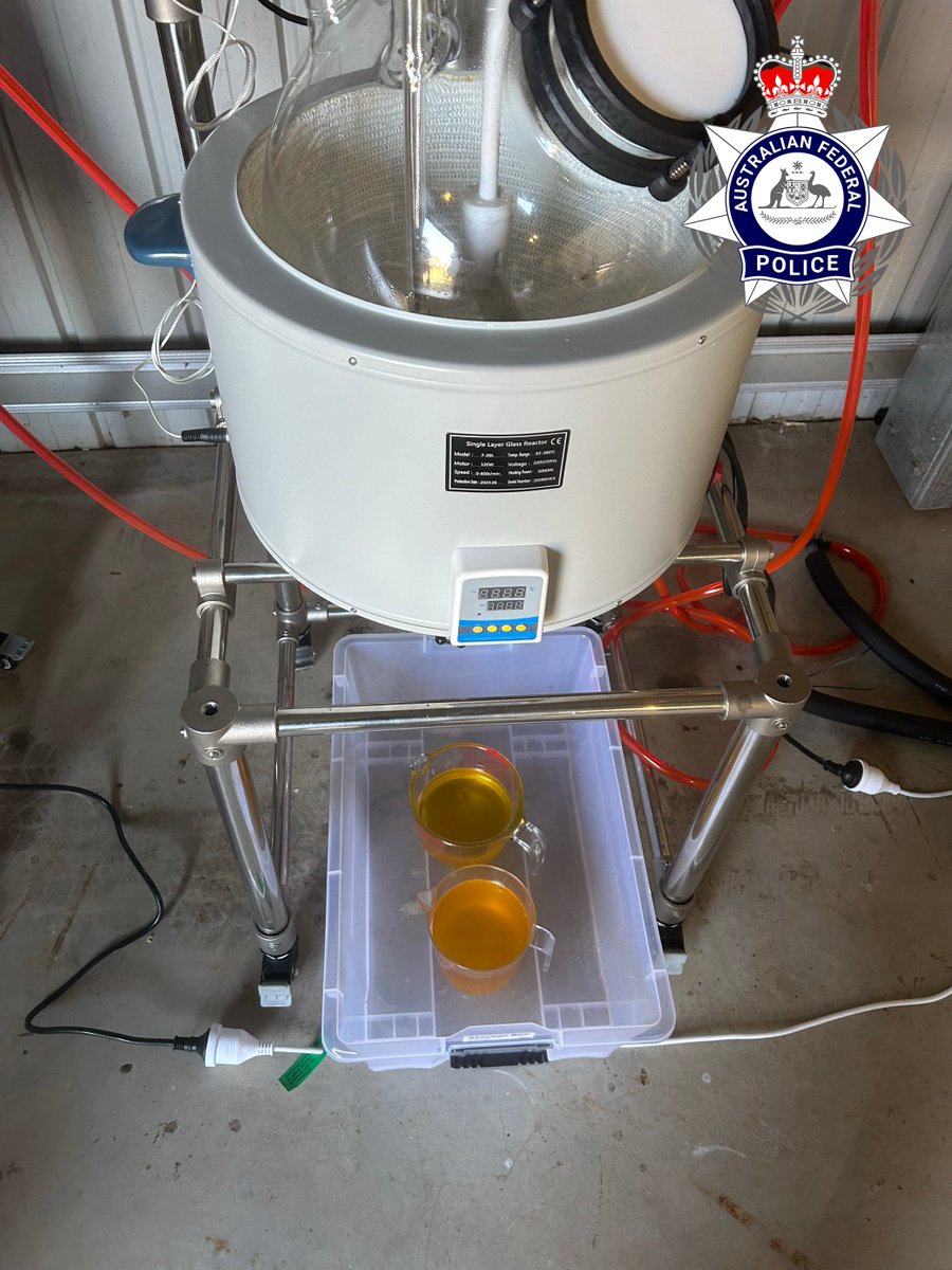 j_clic's tweet photo. Two clandestine laboratories uncovered in Sydney, with 120 kg of methamphetamine seized. #clanlab https://t.co/fN6usKTg2q