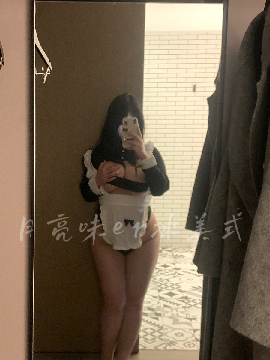 ChennyCc's tweet image. 为什么穿成这样还不吃掉我(˃ ⌑ ˂ഃ )