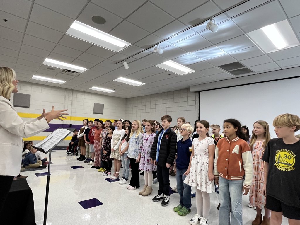 DLWeeks83's tweet image. @CESRobCo 4th grade musical presentation. “A Million Dreams”.  @RobCoSchools