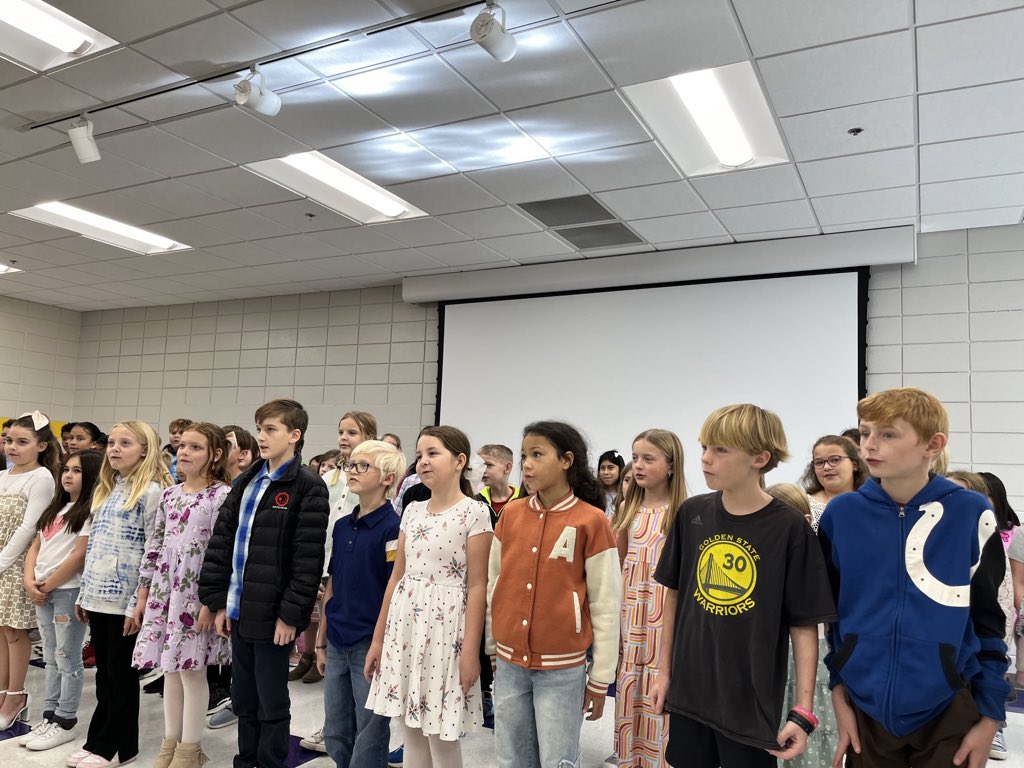DLWeeks83's tweet image. @CESRobCo 4th grade musical presentation. “A Million Dreams”.  @RobCoSchools