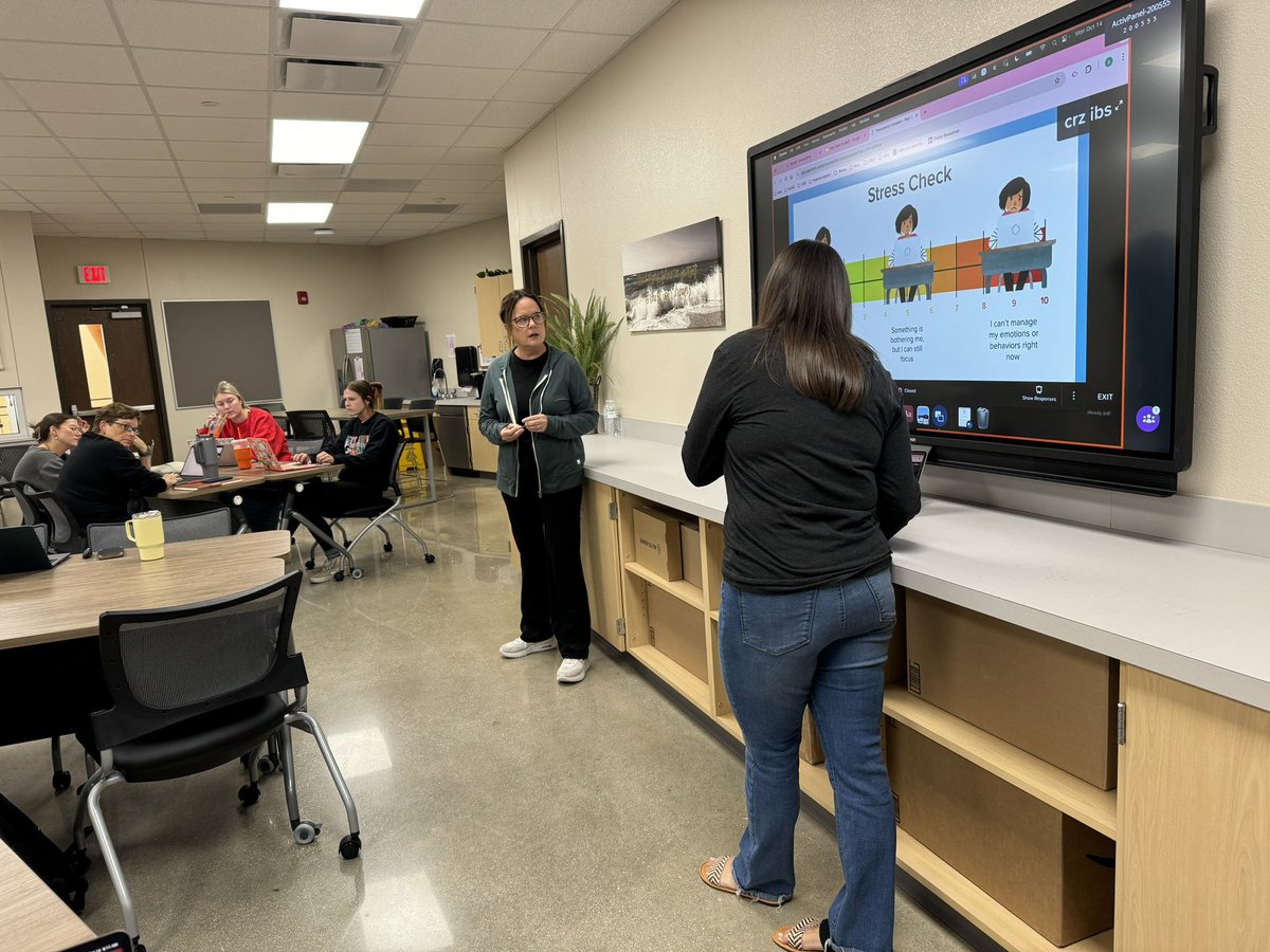 Farias-Spitzer Elementary (@fariasspitzer) on Twitter photo Peardeck 101 led by our <a href="/3rdGrade_FSES/">3rdGrade_FSES</a> ELA team has been a great way to start our workday! What an asset this resource is to all of our Bulldogs thanks to the <a href="/Comal_EF/">ComalEducationFoundation</a> grant 📝💻 #theFSESway #todayincomal Peardeck 101 led by our <a href="/3rdGrade_FSES/">3rdGrade_FSES</a> ELA team has been a great way to start our workday! What an asset this resource is to all of our Bulldogs thanks to the <a href="/Comal_EF/">ComalEducationFoundation</a> grant 📝💻 #theFSESway #todayincomal