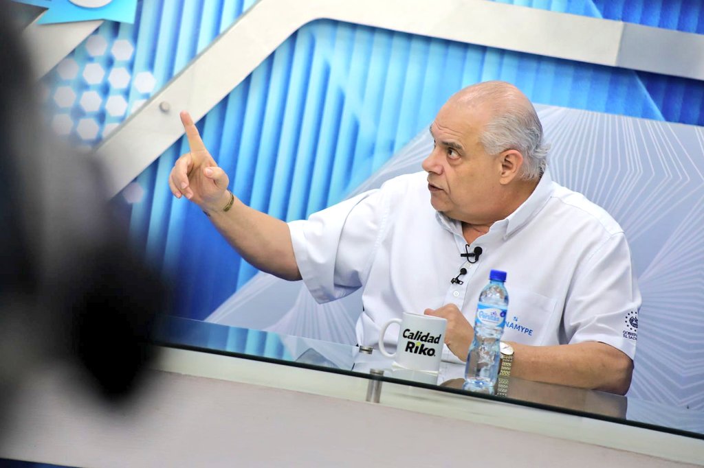 CONAMYPESV's tweet image. &quot;#PROGAMYPE es el programa de garantías para la #MYPE. Muy pronto, el presidente de @BANDESAL y yo vamos a lanzar PROGRAMYPE, que estará abierto al sector privado&quot;, expresó @PaulDSteiner