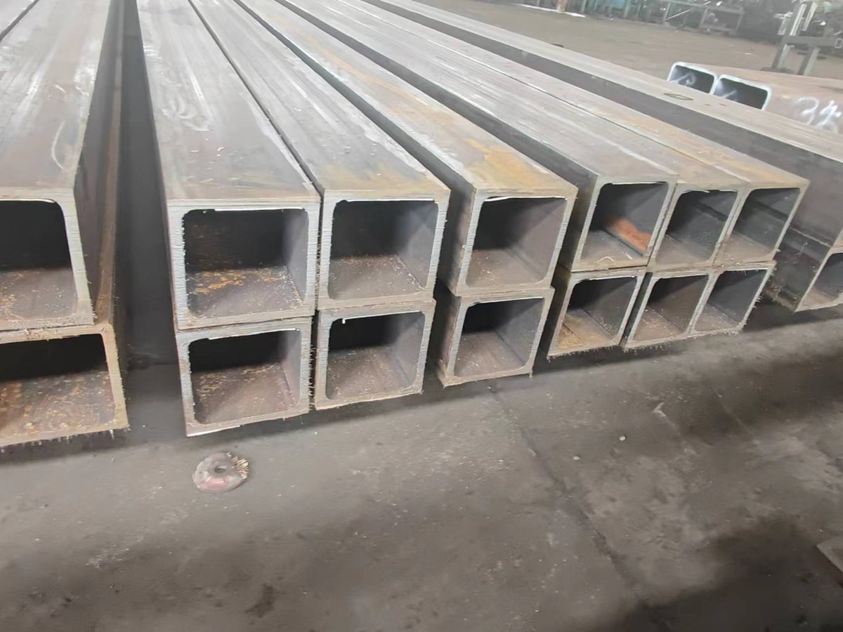 yixinhaisteel's tweet image. Right Angle Rectangular/Square/Circular Hollow Section SHS RHS CHS EN10210 S355J2H+N. CE,FPC Certified factory,3.2 Mill Test Certificate. #hollowsection #squaretube #squarepipe #structuresteel #steelpipe #en10210 #EN10219 #s355j2h #AS1163 #JISG3466 #STKR490 #C350 #ASTMA500 #S355