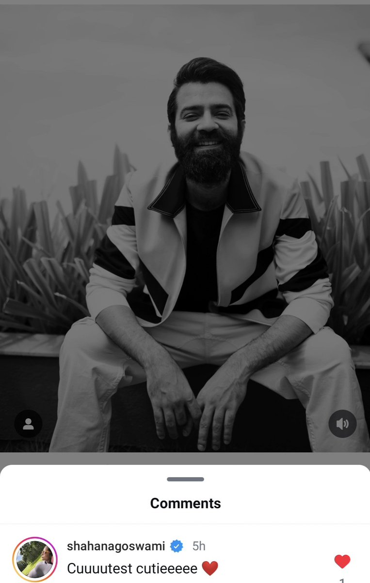 bernieXhelly's tweet image. When Kavya finds her Arjun Cuuuutest cutieeee ❤️

#TuHaiMeraSunday #THMS

#BarunSobti
#RaatJawaanHai #RaatJawaanHaiOnSonyLIV