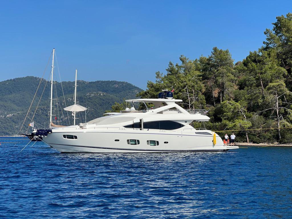 ThamesYachting's tweet photo. SUNSEEKER 88 YACHT // 2011 
Yacht For Sale https://t.co/fHzdWOgwed