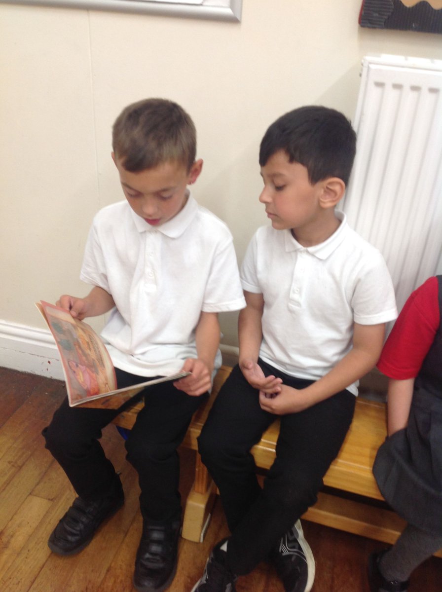 📖 Last week, Year 1 met with their Year 6 Reading Buddies to share their love of a book! Y1 showed off their great story listening skills, whilst Y6 read the books aloud.

Well done everyone! 😁👏

#WeListenToOthers