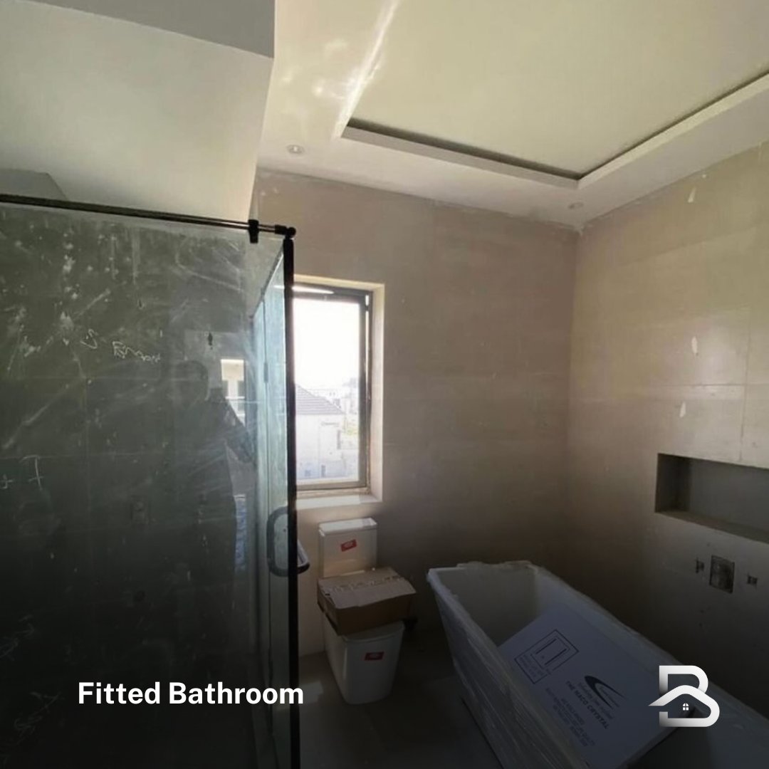 BAListings's tweet photo. • Walk-In Shower • Dstv • Shower

To book a private viewing and explore more about this incredible property simply contact us at +2348036208884.

Don’t miss out on the opportunity to own this Luxirious home in Ikate, Lekki, Lagos🔥🔥
 #LuxuryLiving #Rental #blancarraylistings https://t.co/2jaWJTm7Hz