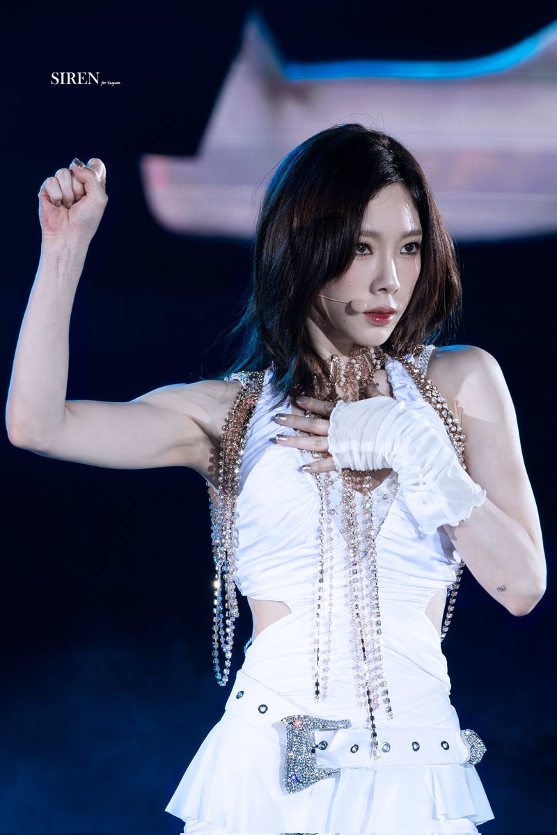 HanaNarta's tweet photo. @KTYSTREAM I vote #taeyeon for Fans’ Choice - Female Award #2024MAMAVOTE https://t.co/DWdX9qIj4b