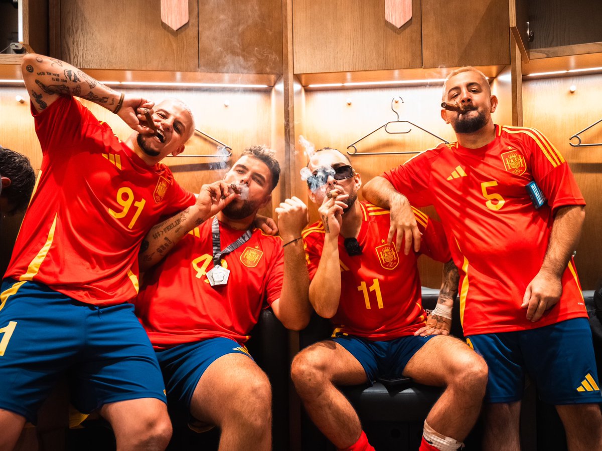 ¿Por qué hay tantos franceses insúltándome?

Nosotros solo hicimos lo que teníamos que hacer 🌟