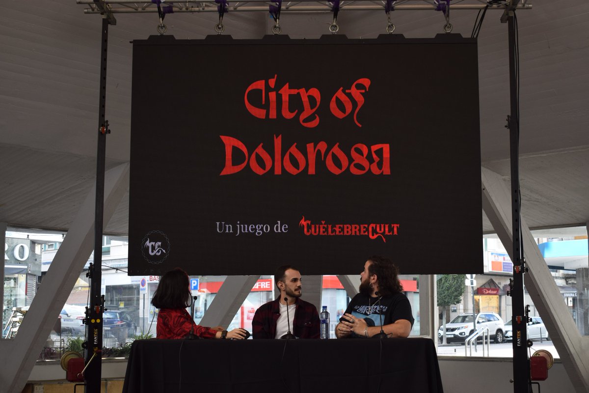 cuelebrecult's tweet photo. We had so much fun this past weekend at @FIMPasturias! ✨

The whole team had the chance to talk about the evolution, artistic process, narrative and production of our game, #CityofDolorosa. And some new people got to try our demo! 👁️💀

📸 by @cinthalvarez 🖤 https://t.co/oceZWhBPWS