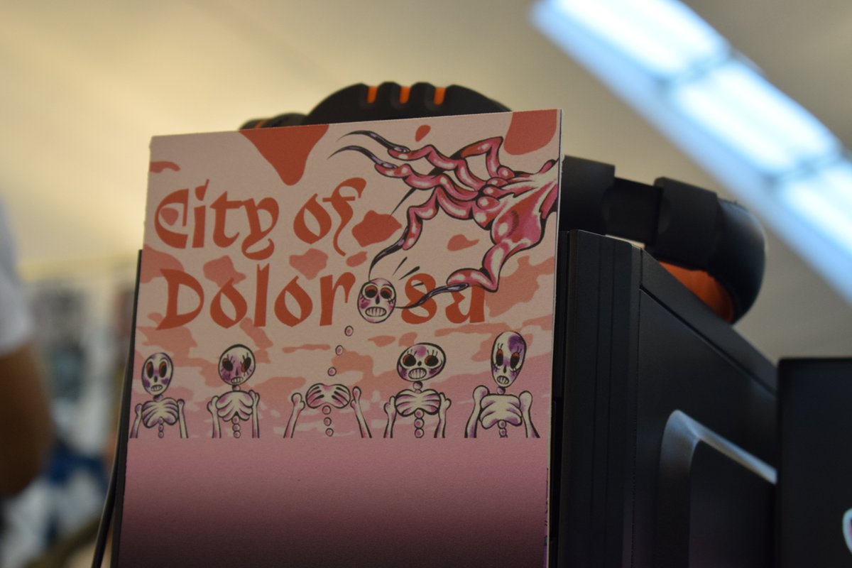 cuelebrecult's tweet photo. We had so much fun this past weekend at @FIMPasturias! ✨

The whole team had the chance to talk about the evolution, artistic process, narrative and production of our game, #CityofDolorosa. And some new people got to try our demo! 👁️💀

📸 by @cinthalvarez 🖤 https://t.co/oceZWhBPWS