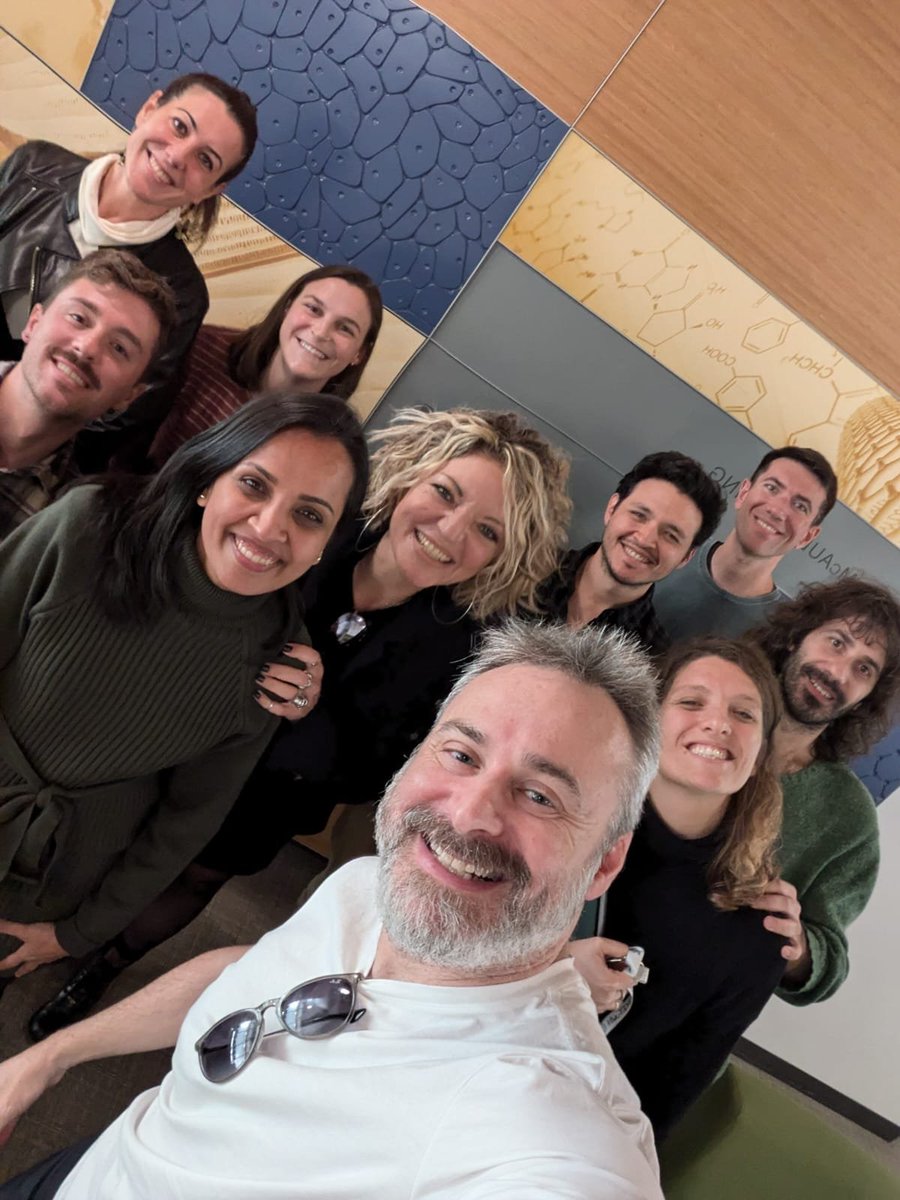 Leo Ferres (@leoferres) on Twitter photo After a great <a href="/NetMob24/">NetMob</a> conference, <a href="/bansallab/">Shweta Bansal</a> invited us for a workshop on mobility and epidemics <a href="/Georgetown/">Georgetown University</a> University in Washington DC. A privilege to share time with great colleagues and students! Thank you again, Shweta and all! After a great <a href="/NetMob24/">NetMob</a> conference, <a href="/bansallab/">Shweta Bansal</a> invited us for a workshop on mobility and epidemics <a href="/Georgetown/">Georgetown University</a> University in Washington DC. A privilege to share time with great colleagues and students! Thank you again, Shweta and all!