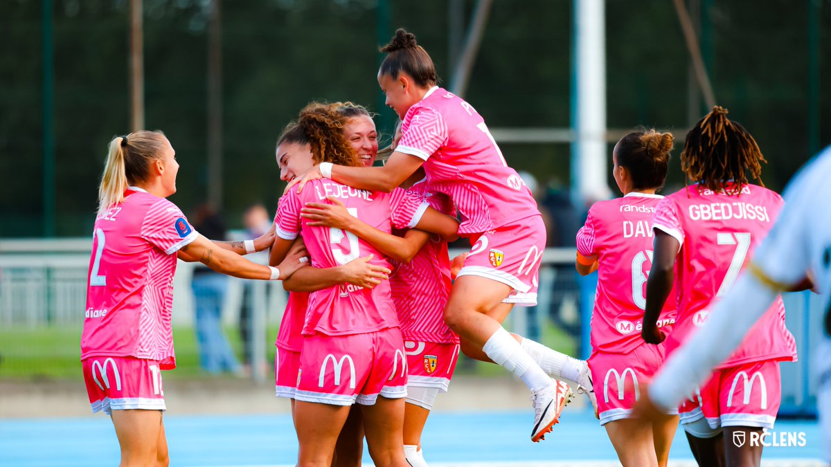 RCLensFeminin's tweet photo. ๐ด๐๐๐๐๐ ๐
๐ ๐๐๐๐๐ ๐ฉท ๐ฬ ๐'๐๐๐๐๐๐๐
๐ธ https://t.co/l8GVVKT0fT
#RCLLMFC #RCElles #OctobreRose https://t.co/H8pCUZpOxY