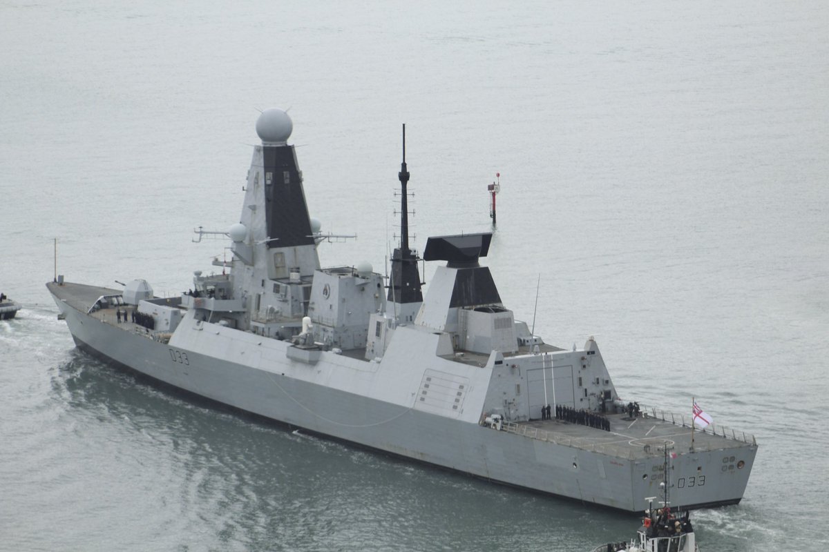 👋📸 <a href="/HMSDauntless/">HMS Dauntless</a> departs from Portsmouth this afternoon <a href="/FOST/">FOST Royal Navy</a> <a href="/NavyLookout/">Navy Lookout</a> <a href="/WarshipCam/">WarshipCam</a> <a href="/FredsDotW/">Freddie Webb</a> @SpinnakerTower <a href="/SercoGroup/">Serco Group</a> <a href="/georgeemmett8/">George Emmett</a> <a href="/UKForcesTracker/">UK Forces Tracker</a> <a href="/COMUKCSG/">UK Carrier Strike Group</a> <a href="/NATO/">NATO</a>
