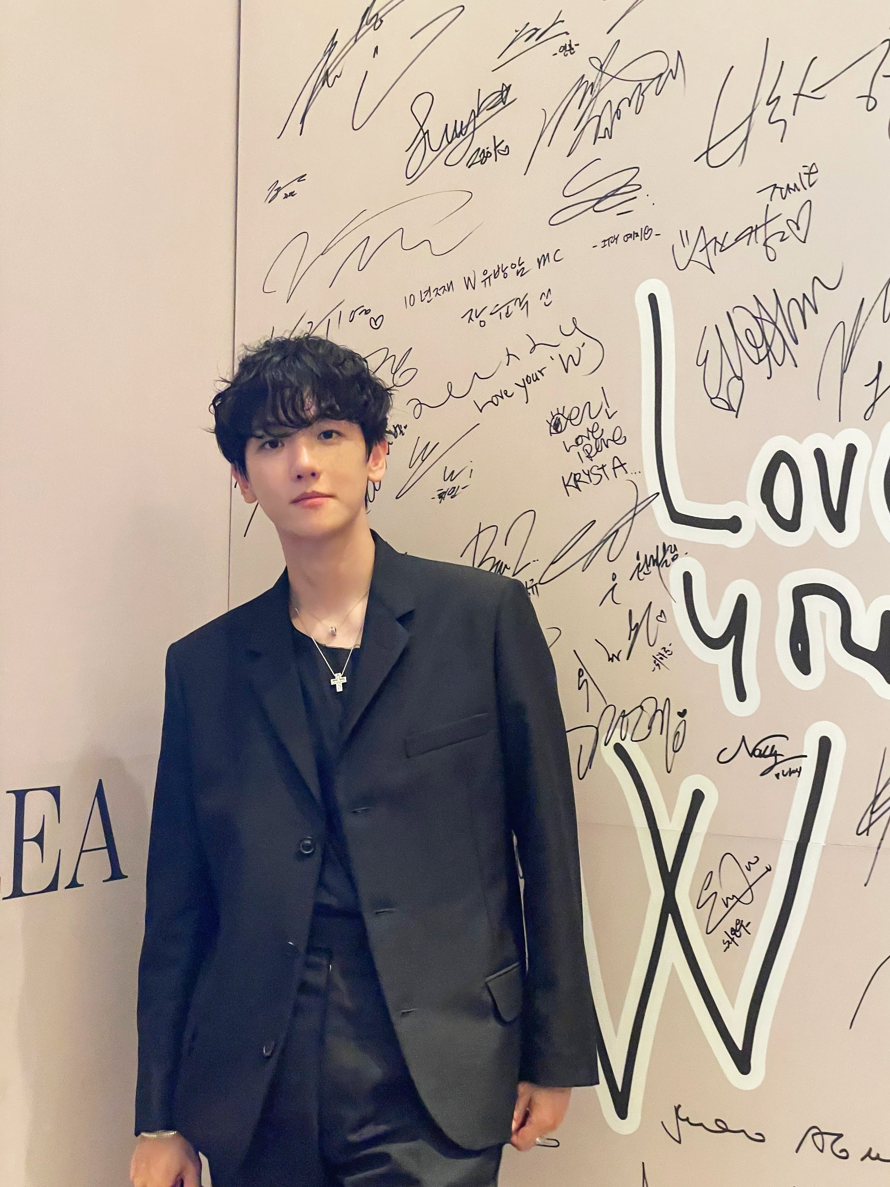 EXO ベッキョン wkorea 2020 雑誌 和訳付き EXOベッキョンもMembership KIT発売&キュンチューブ&@style