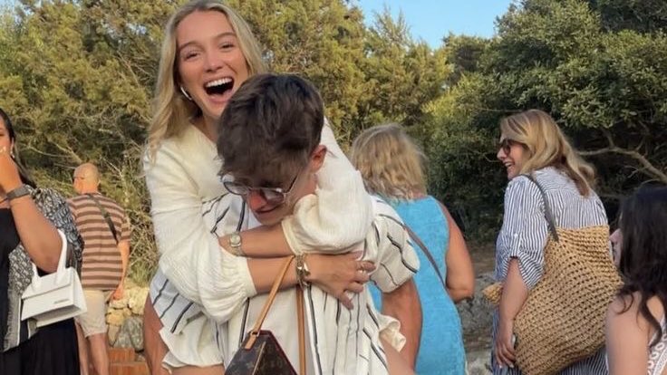 ᅠ

ᅠᅠ

               Happy birthday to my soul mate,
               the woman of my life ❤️🎂 ——
               so  happy  to  celebrate  this  day
               with you | i love you so much 😘

ᅠᅠ

ᅠᅠ