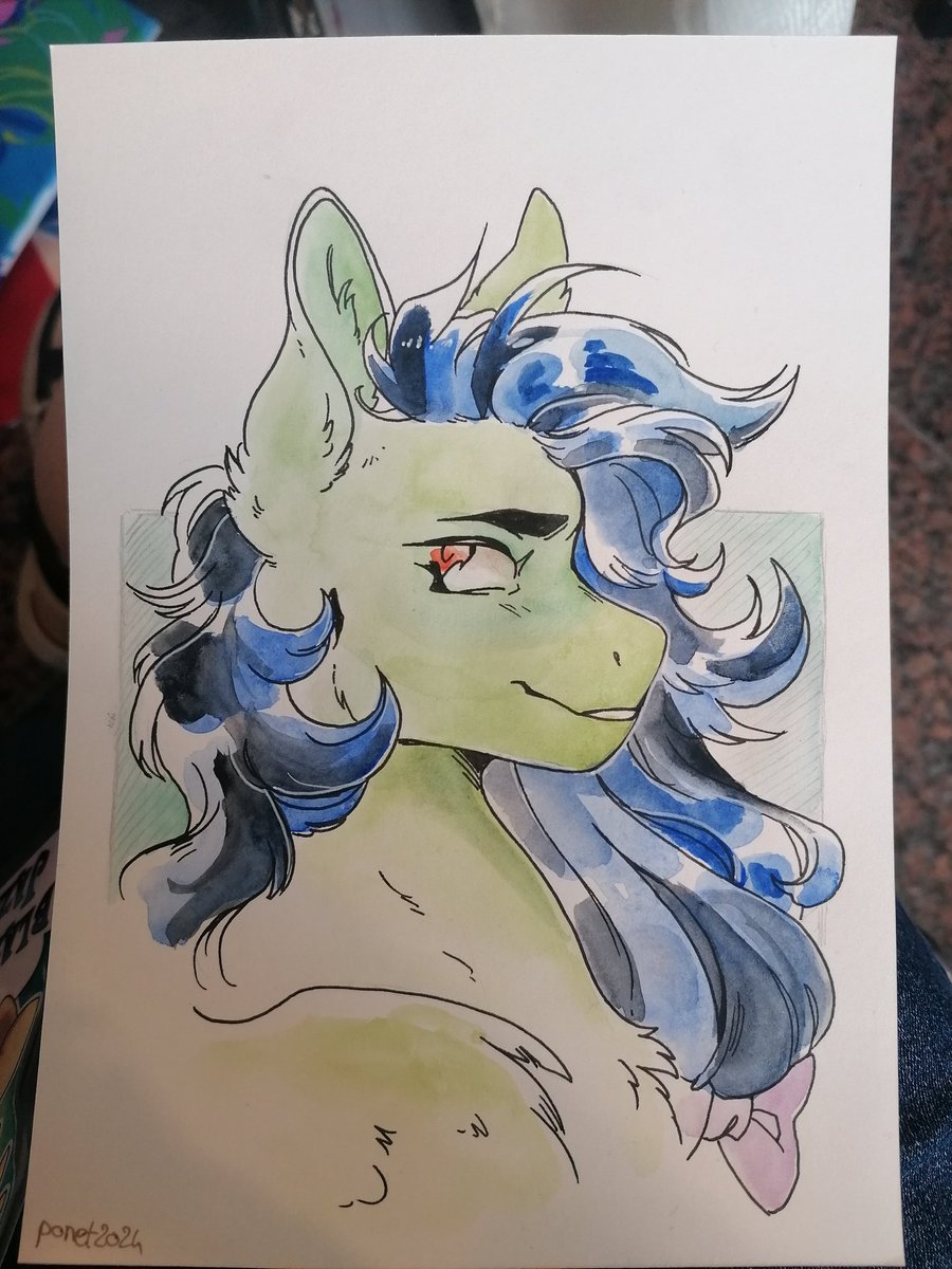 I'll be sharing a booth at Ponycon Holland this weekend!
If anyone would be interested in a commi' slot, feel free to send me a message n ask for price !

As usal, I do sketchs, lines&amp; colored portraits. I'm also opening "afterdark" fullbodies slots and complex black&amp;white art.