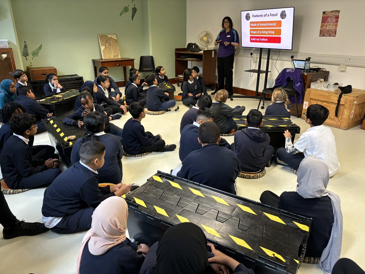 Spending some time digging for fossils at evolution and inheritance workshop here at the NHM today…