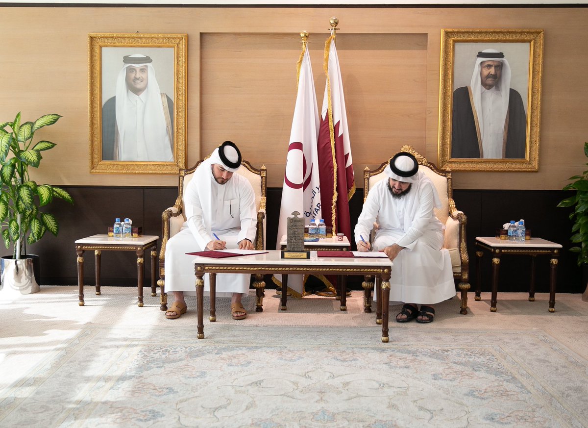 qcharity's tweet photo. وقعت #قطر_الخيرية 
اتفاقية تعاون وشراكة مع شركة "نولوجي ستور للتجارة الإلكترونية"، حيث ستقوم الشركة، بموجب هذه الاتفاقية، وفي إطار مسؤوليتها المجتمعية، بإضافة قطر الخيرية إلى قائمة المتاجر الموجودة على منصاتها الإلكترونية كجهة افتراضية، مما سيتيح الفرصة لأهل الخير في دولة #قطر لدعم المشاريع والحملات الموسمية والإغاثية التي تنفذها قطر الخيرية لمساعدة المحتاجين حول العالم.