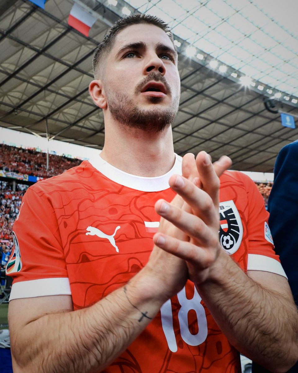 werderbremen's tweet photo. Mit Vorlagengeber #Schmid: Österreich überrollt Norwegen. 💪
U23-Torjäger Maik #Lukowicz wird am Abend im Rahmen des @DFB_Team-Länderspiels ausgezeichnet. 🏅
Das und mehr in den Kurzpässen 👉https://t.co/rmwR02TuvZ
#Werder https://t.co/AfDp3dNjM2