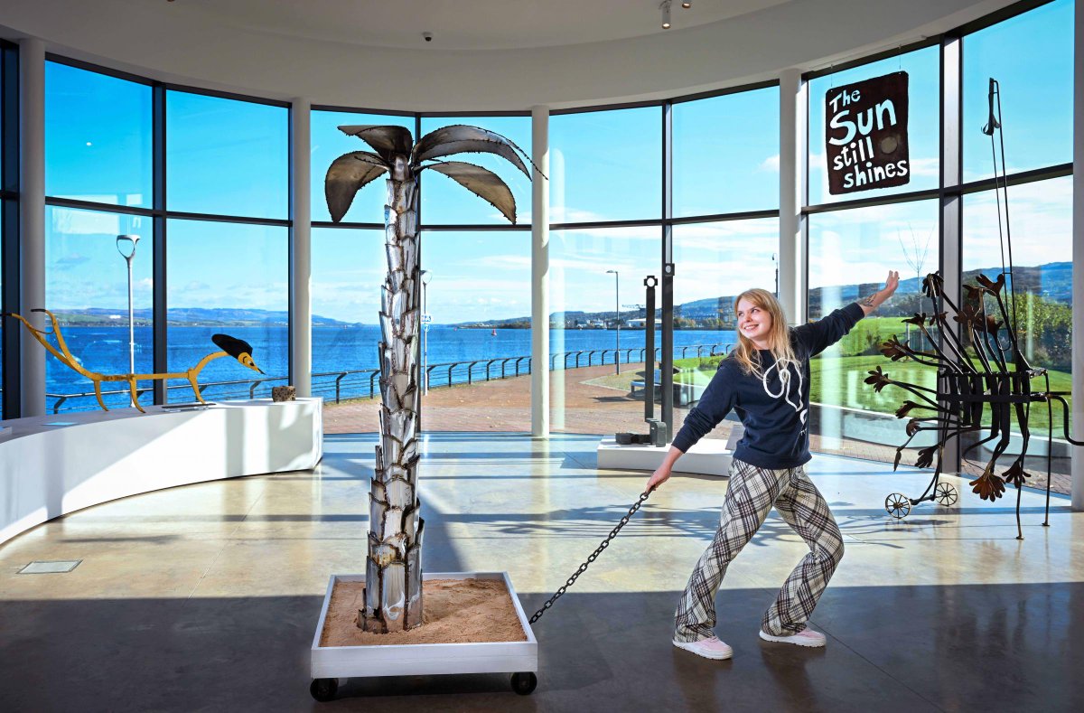 A Wee Multitude of Questions

New George Wyllie exhibition opens in Greenock

heraldscotland.com/news/24649971.…

<a href="/JoshCarmichael4/">Josh Carmichael</a>