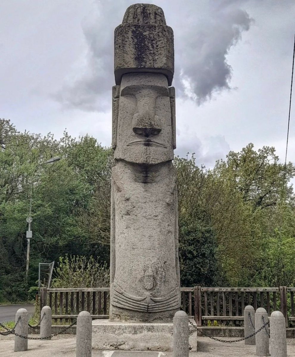 visit_lazio's tweet image. Quanti di voi sanno che a #Vitorchiano, borgo medievale della #Tuscia, si trova l'unico #Moai fuori dall’Isola di Pasqua? 

👉visitlazio.com/vitorchiano/

📷 Ig nikfio

#VisitLazio #LazioIsMe #LazioEternaScoperta