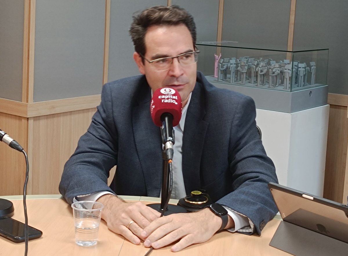 🔴 Directo | <a href="/ForoRRHH/">Foro Recursos Humanos</a>

👤<a href="/fdelacalle/">Francisco de la Calle</a> - Director de RRHH de España y Portugal en <a href="/Sandoz_Global/">Sandoz</a>

🎙️"Es importante dotar de medios a la gente, especialmente a los que son más reacios, a este mundo de la IA que es maravilloso".

#RRHH #Diversidad