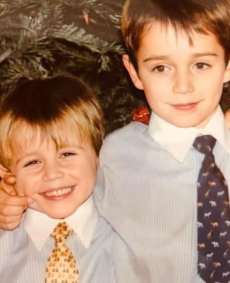 ⠀⠀⠀ 

              happy birthday to my brother and sister
             
              thank you for being so amazing and
              always being there for me. 🎂
              <a href="/crstnymph/">leona.</a> —— i love you sm ❤️🥰
              <a href="/14LECBOY/">𝙇𝙀𝘾 #¹⁴</a>

⠀⠀⠀