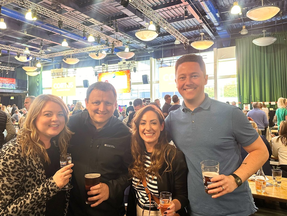 jsllp's tweet photo. 🌟#TeamJS had an amazing time attending the sponsor's afternoon at last Friday’s Bolton Beer Festival! 🍺 It was great to see such a strong turnout, with local businesses coming together to network & raise funds for @BLGCofficial.💙
#BBF24 #Networking #TeamJS https://t.co/QYItoWNsh7