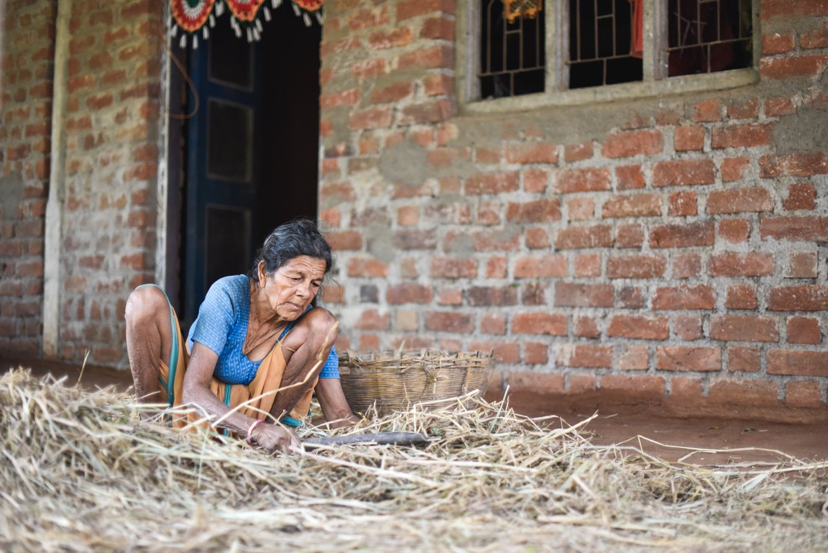 SEWAFed's tweet photo. Think of a farmer. Did you think of a male?
From land ownership, gender norms, economic disparities, policy &amp; institutional barriers and media representation have contributed to marginalisation of women in agri. This #MahilaKisanDiwas lets celebrate women farmers and their coops. https://t.co/LTYVeYMTqa