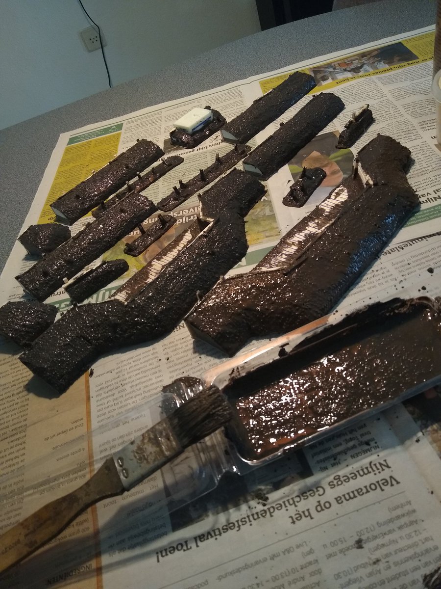 RensvV's tweet photo. One mud bath and a few drybrushes later; trenchwork complete. https://t.co/S09jfsNKFt