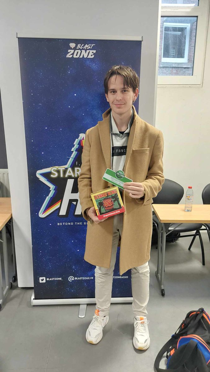 BlastZone_'s tweet photo. STAR K.O. - Round #14 - RESPAWN CHAMPIONS

🔵 Corneria - Tall_French_Guy
🟢 Fortuna - CR | Gulux

Bravo à eux et encore merci à @Gui2_SSB pour la réalisation de nos trophées ! 🏆 https://t.co/mivOdP7epy
