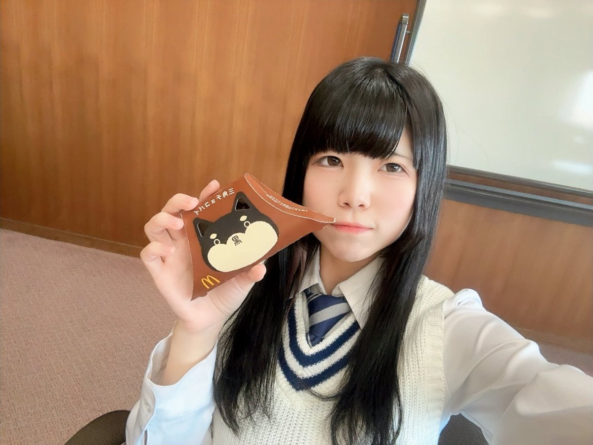 sarah__o0's tweet photo. #WUG_ONLY  #MUGちゃん

わごんりアフターイベントありがとうございました！
まぐちゃんとしてステージに立てて本当に幸せでした💚
まぐちゃんのステージ、そしてかやたんのさらぴはいかがでしたか？

円陣でがんぱっぺ言える日が来ると思ってなくて1番泣きそうだったな〜〜

同窓会ありがとうでした！ https://t.co/K9LpmiWCAF