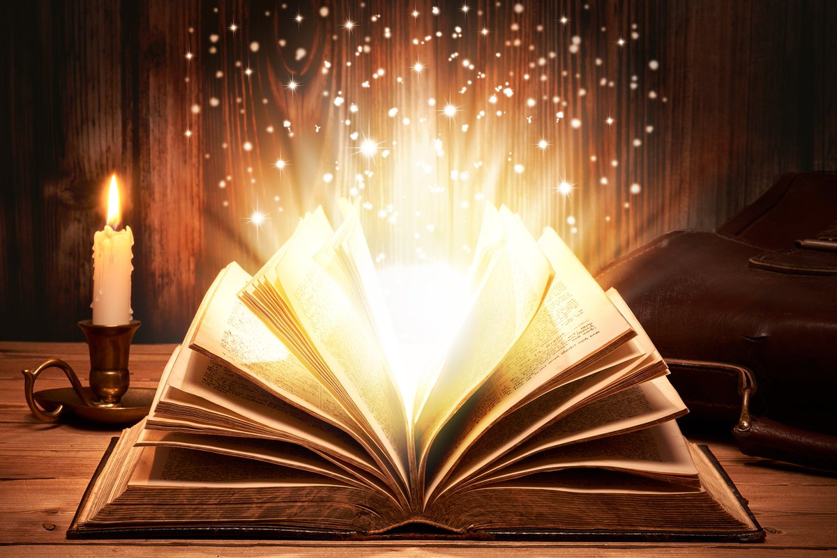 CastleSwanMedia's tweet photo. Unlock the magic. Read a book! #bookworms #amreading https://t.co/Px0qQuwpGm
