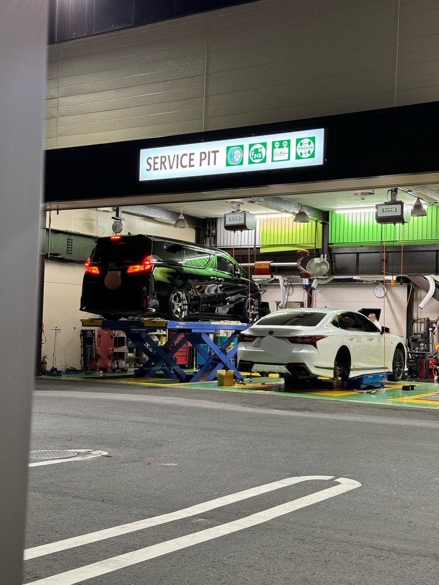 hi_chan1111's tweet photo. 久々の車ネタ
色々あって車高調を新調✌️ﾗﾙｸﾞｽのspecDを装着✌️ついでに気になってた玄武のバンプラバーも一緒に装着✌️
装着後はいつものタイヤ館にてアライメント🛠ありがとうございます！
初めましてのいしおさんとTakuyaさんにも偶然お会いしお話出来てよかったです✌️ありがとうございました！ https://t.co/og7DDAQ1tR