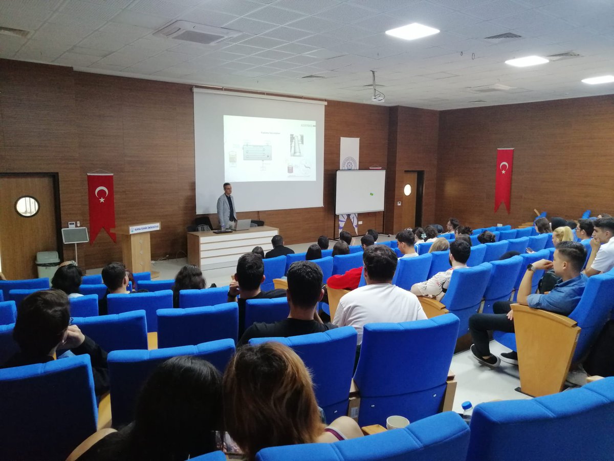 btupolimer's tweet photo. 2024-2025 eğitim öğretim yılı güz dönemi açılış dersimiz, bölümümüz doktora programı mezunlarından KORTEKS A.Ş. Ar-Ge  departmanı Müdür Yardımcısı Dr. Onur ÇELEN'in katılımları ile gerçekleştirildi. https://t.co/6zPaKPw7sQ