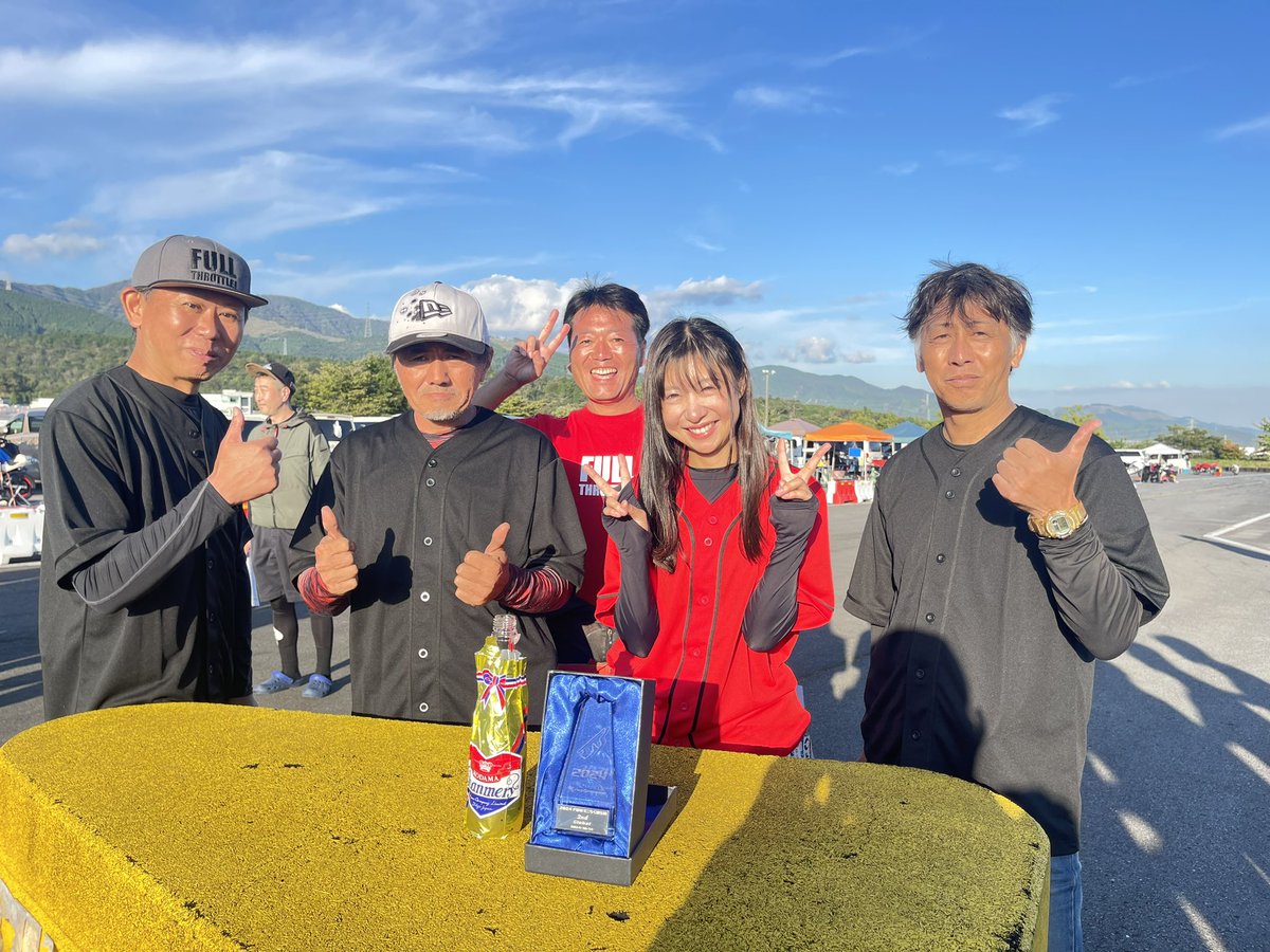digitabull1968's tweet photo. ミニろく結果発表〜！(^^)
なんとクラス2位、総合12位と出来すぎくん。
ぶんみかちゃん、参加メンバーのみなさまのおかげです。
あと上田先生のサポートが大きいなぁ。
ありがとうございました。

#ミニろく
#6時間耐久レース
#富士スピードウェイ
#ぶんみかちゃん
#BIKEHIKE
#上田隆仁先生
#GSX-R125 https://t.co/Wenk8C4U5J