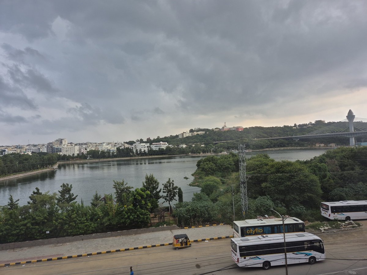 Manoj Kumar tweet media