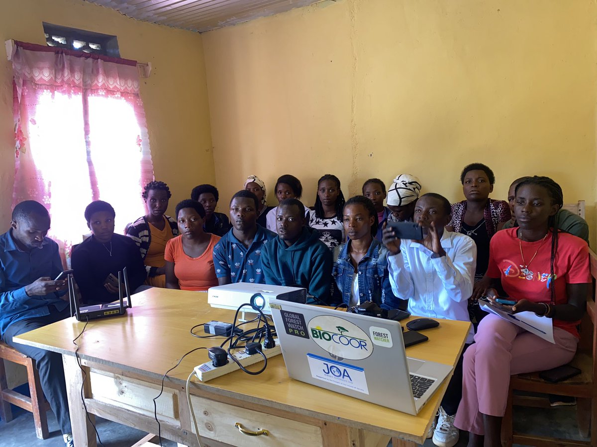 biocoor's tweet photo. Today, as part of our restoration project in Nyamasheke district, Biocoor trained 15 youth on using the Flority app. This app will help them capture the geo-coordinates of planted trees for improved monitoring.@Nyamasheke @WorldResources @onetreeplanted #terrafund for #FR100 https://t.co/FuTBEGOnBf