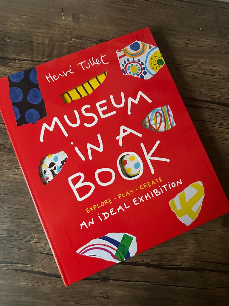 LoveReading4Kids (@lovereadingkids) on Twitter photo "An ingenious, inspirational and interactive installation to inspire children to unleash their creativity on the world." Deborah Maclaren, LoveReading MD
Museum in a Book (3+/5+) by Hervé Tullet, <a href="/AbramsChronicle/">Abrams & Chronicle Books 📚</a>
Click to read the full review:
l8r.it/xM6n "An ingenious, inspirational and interactive installation to inspire children to unleash their creativity on the world." Deborah Maclaren, LoveReading MD
Museum in a Book (3+/5+) by Hervé Tullet, <a href="/AbramsChronicle/">Abrams & Chronicle Books 📚</a>
Click to read the full review:
l8r.it/xM6n